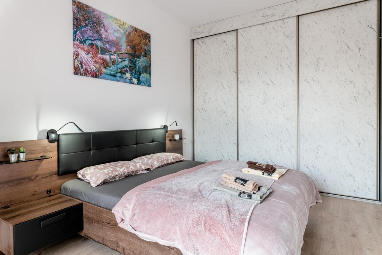Apartwro - Apartament Przy Wyspie Slodowej, Garaz, Projektor, Rowery Daire Wrocław Dış mekan fotoğraf
